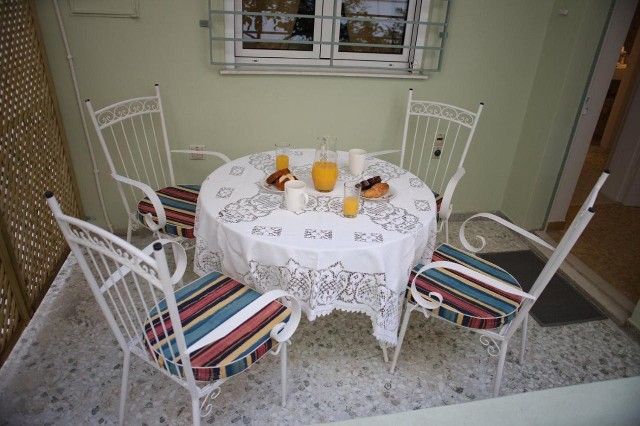 Aroura Homes Garden House 2Br 2Ba Free Parking Афіни Екстер'єр фото
